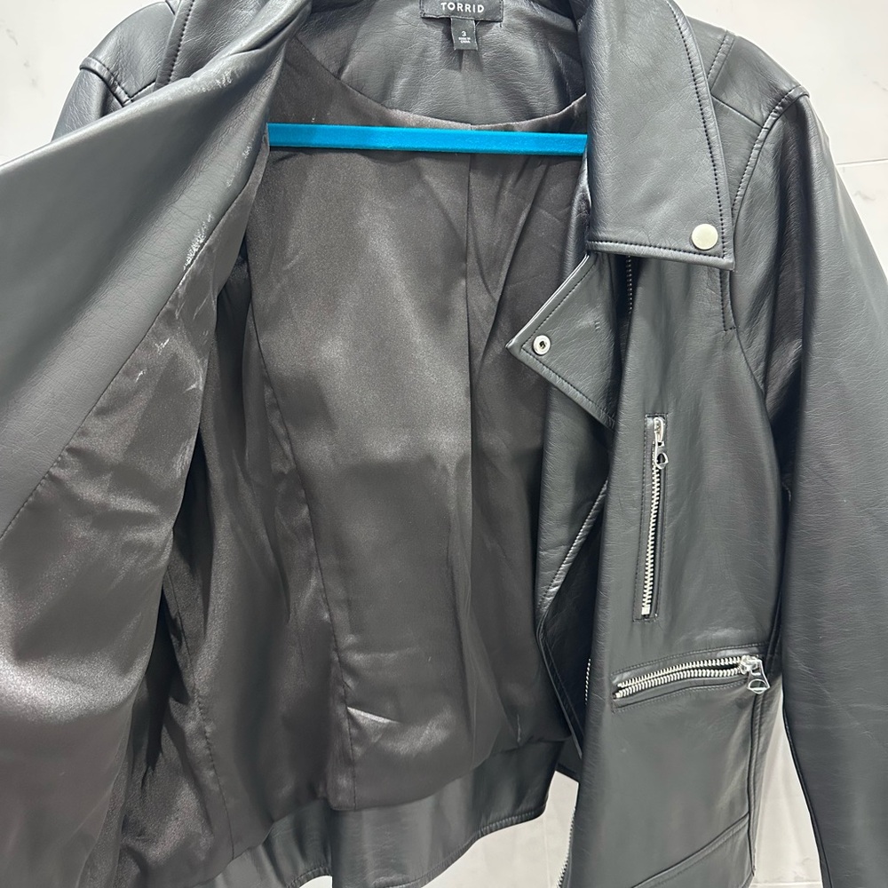 Black PLeather Biker Jacket - Picture 5 of 10